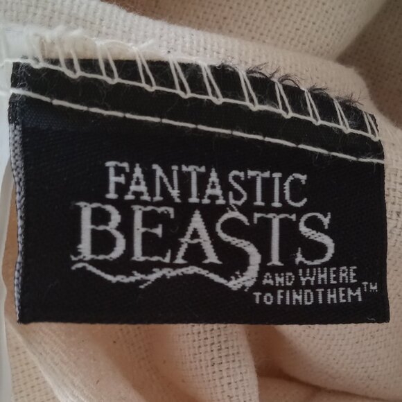 Harry Potter Fantastic Beasts Cotton Tote w/metallic gold accents - Picture 5 of 6